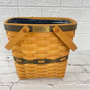 Longaberger Collectors Club Membership Tall basket 1998